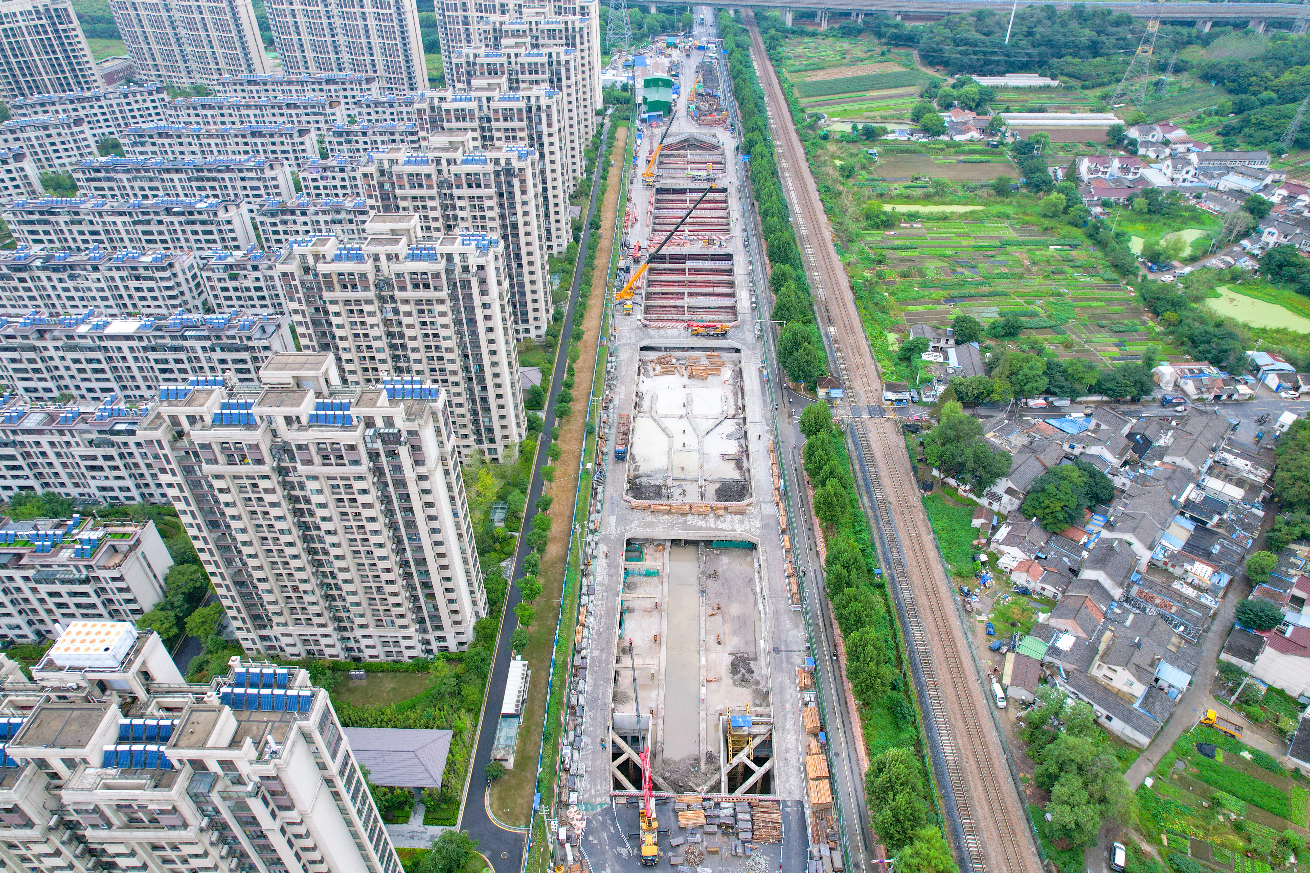 下足“绣花”功夫建设高品质民生工程