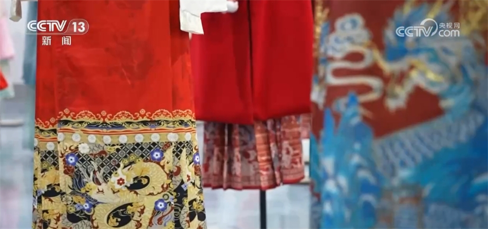 “中国风”引领新风潮 家纺产业走上传统与时尚融合发展转型路(图3) “中国风”引领新风潮 家纺产业走上传统与时尚融合发展转型路(图3)