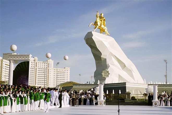 亚洲唯一永久中立国全国水电气免费汽油价格每升一毛钱左右(图7) 亚洲唯一永久中立国全国水电气免费汽油价格每升一毛钱左右(图7)
