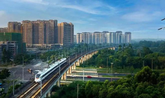 蹲点调研彭派之城:推窗见绿出门即景(图20) 蹲点调研彭派之城:推窗见绿出门即景(图20)