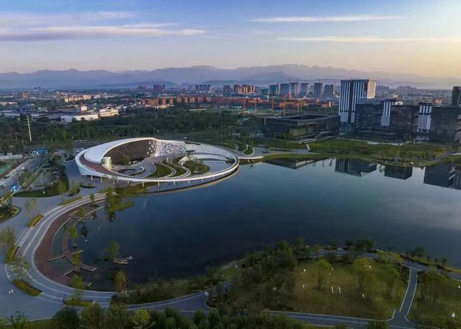 蹲点调研彭派之城:推窗见绿出门即景(图24) 蹲点调研彭派之城:推窗见绿出门即景(图24)