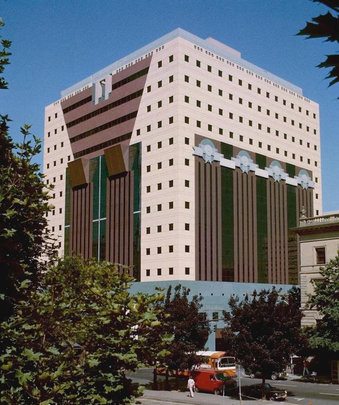 想不到他们居然是历史保护建筑最“年轻”的只有10岁(图34) 想不到他们居然是历史保护建筑最“年轻”的只有10岁(图34)
