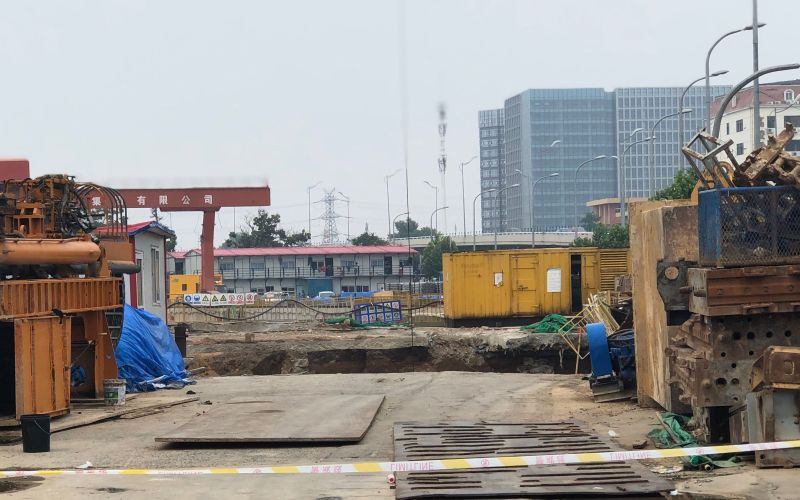 停摆的青岛地铁1号线:施工方举报牵出幕后分包利益链(图3) 停摆的青岛地铁1号线:施工方举报牵出幕后分包利益链(图3)