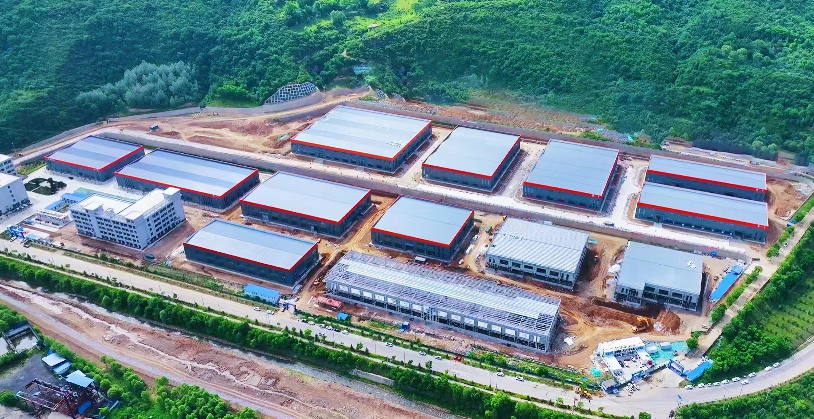 甘肃华亭交出“工业样板市”建设“靓丽答卷”(图3) 甘肃华亭交出“工业样板市”建设“靓丽答卷”(图3)