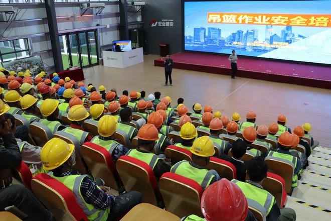 向“新”前行汇聚磅礴“工”力量——东营区工会助推新质生产力发展调查(图2) 向“新”前行汇聚磅礴“工”力量——东营区工会助推新质生产力发展调查(图2)