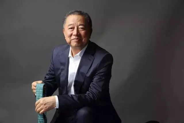 河南“地产王”大举裁员70岁的胡葆森能否体面退场?(图5) 河南“地产王”大举裁员70岁的胡葆森能否体面退场?(图5)