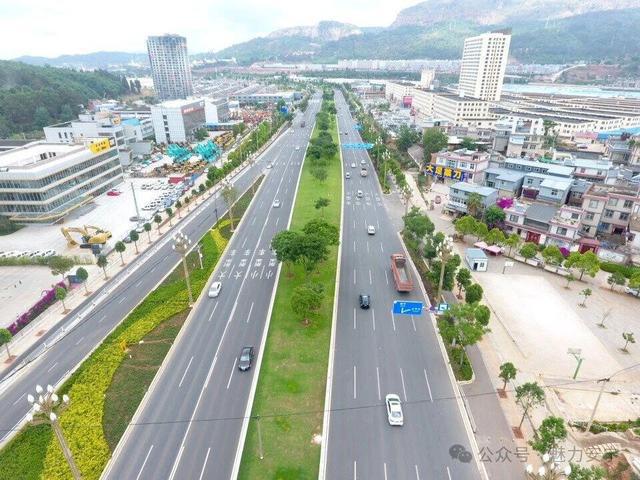 石安公路（安宁段）改造工程获国家级大奖(图3)
