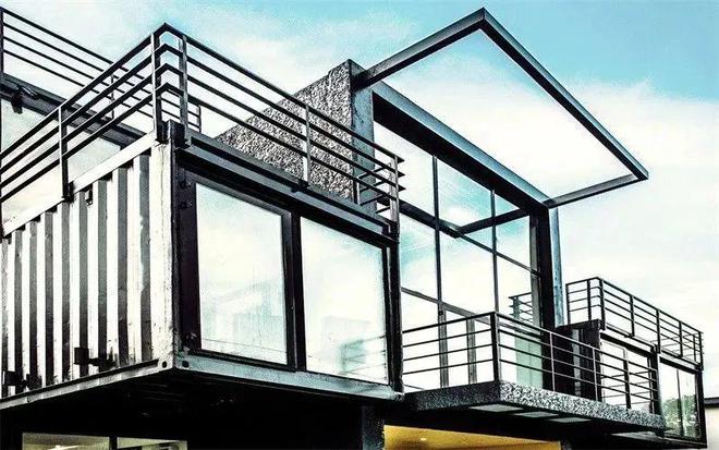 集装箱建筑案例|来自不同国家不同地区的集装箱办公楼造型鉴赏(图14) 集装箱建筑案例|来自不同国家不同地区的集装箱办公楼造型鉴赏(图14)