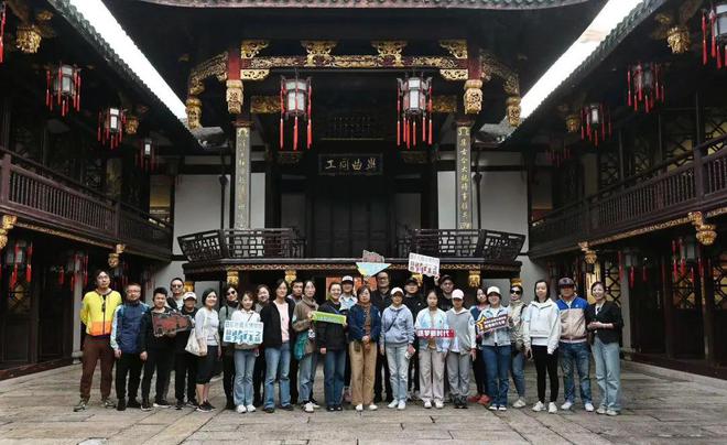 穿越历史传承红色力量第二季“红色露天博物馆”品质骑行之旅举行(图11) 穿越历史传承红色力量第二季“红色露天博物馆”品质骑行之旅举行(图11)