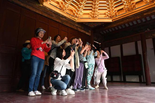 穿越历史传承红色力量第二季“红色露天博物馆”品质骑行之旅举行(图8) 穿越历史传承红色力量第二季“红色露天博物馆”品质骑行之旅举行(图8)