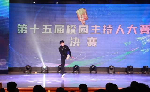 西安军需工业学校（西安建筑工程技师学院）第15届主持人大赛落幕(图3)