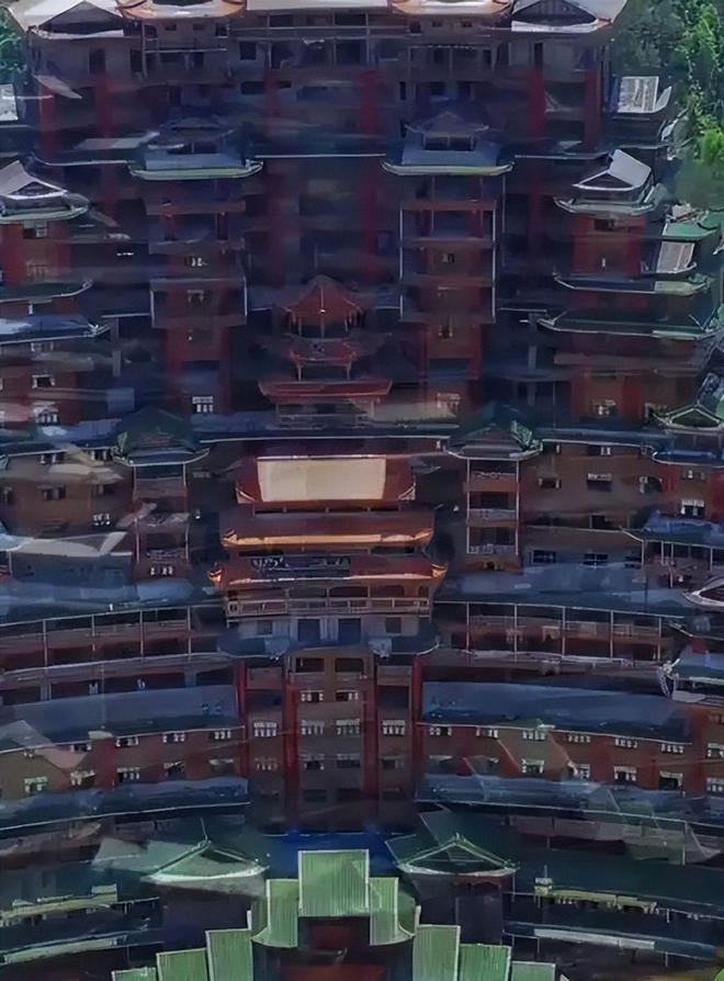 负债400亿!却花2亿修建“天下第一水司楼”多家接手公司跑路(图19) 负债400亿!却花2亿修建“天下第一水司楼”多家接手公司跑路(图19)