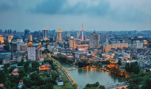 迈入万亿俱乐部通江达海的南通为何如此低调?(图8) 迈入万亿俱乐部通江达海的南通为何如此低调?(图8)