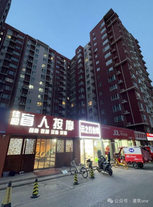 盲人按摩诊所不应设置在住宅建筑内