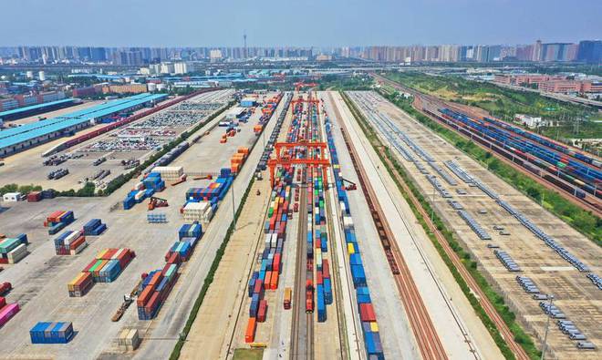 5年前我国铁路负债高达576万亿再看如今数据真的令人意外！(图13)
