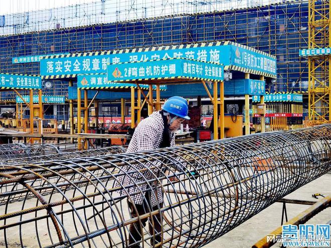 火热复工复产折射贵安新区“三年大变样”的城市脉动!(图3) 火热复工复产折射贵安新区“三年大变样”的城市脉动!(图3)