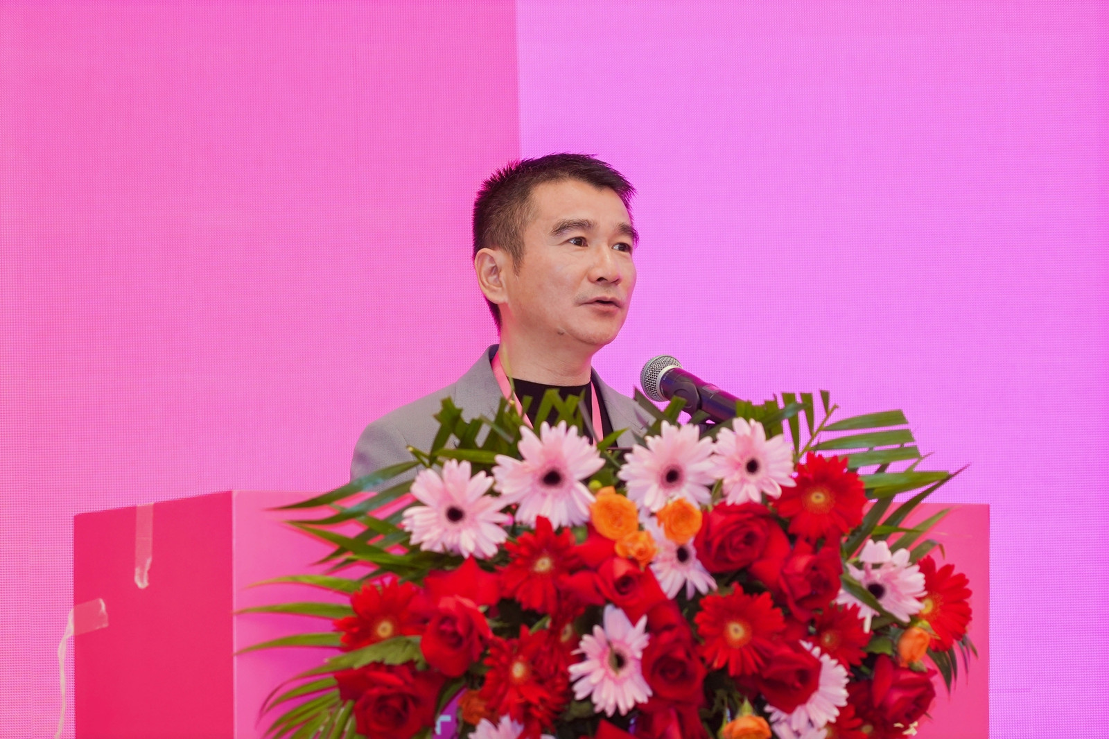 三只松鼠创始人兼CEO章燎原：数字化推动零售变革 中国食品工业可向全球输出